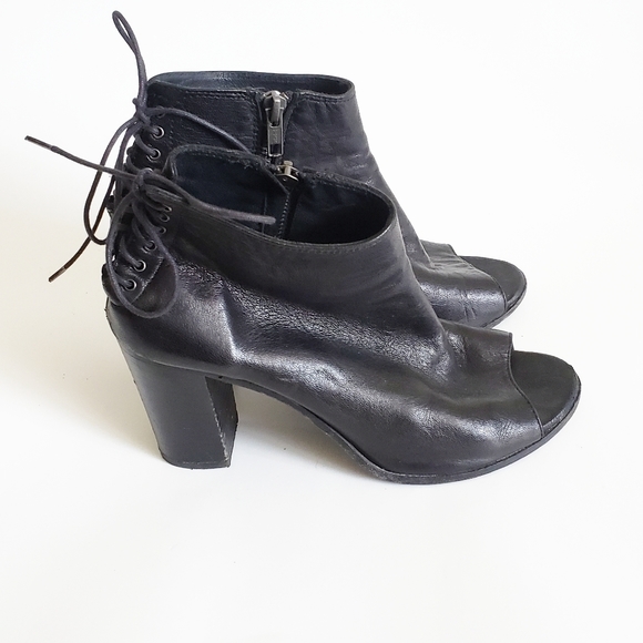 STEVEN BY STEVE MADDEN Black Leather Booties 8 - Picture 6 of 7